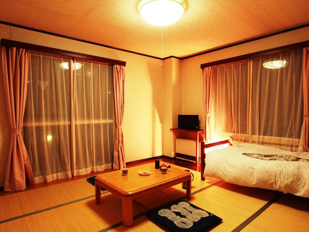 Sunrise Meiji-Ya Nozawaonsen Buitenkant foto