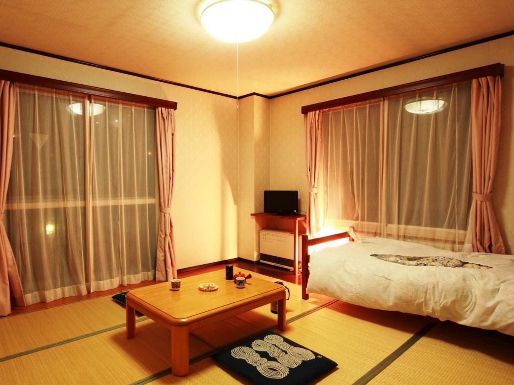 Sunrise Meiji-Ya Nozawaonsen Buitenkant foto